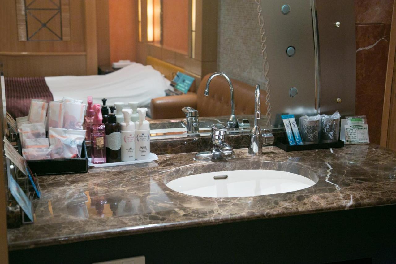 Hotel D-Wave Shinjuku（Adult Only) โตเกียว ภายนอก รูปภาพ